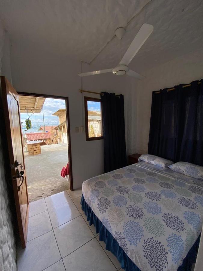 Hotel Casa de Heidi Puerto López Exterior foto